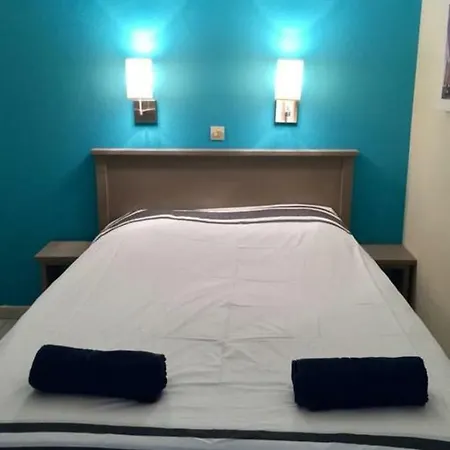 2 Bedrooms With Sea View And Pool * Cannes