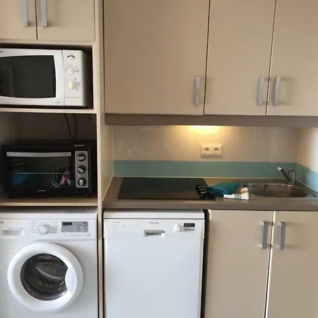 Apartment 2 Bedrooms With Sea View And Pool